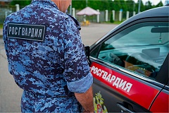 Московские росгвардейцы остановили автомобиль, находящийся в федеральном розыске  