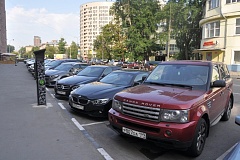 В праздничные выходные автомобилистам не придется платить за парковку на столичных улицах