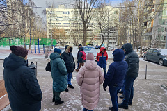 15 февраля, глава управы района Орехово-Борисово Северное, Силкин Евгений Иванович, провел обход территории по адресам: ул. Генерала Белова, д. 19, корп. 1, ул. Шипиловская, д. 34, корп. 2